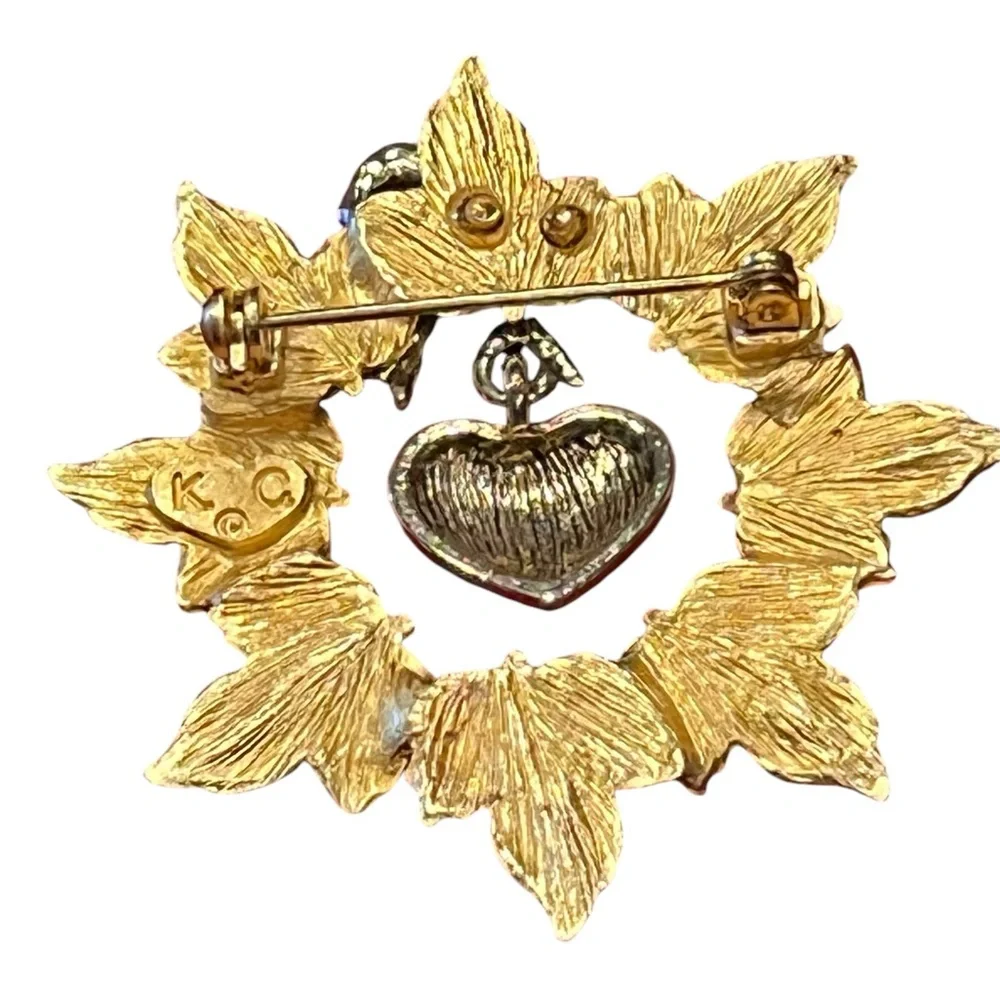 Vintage KC “Give Thanks” wreath brooch - Picture 4 of 5